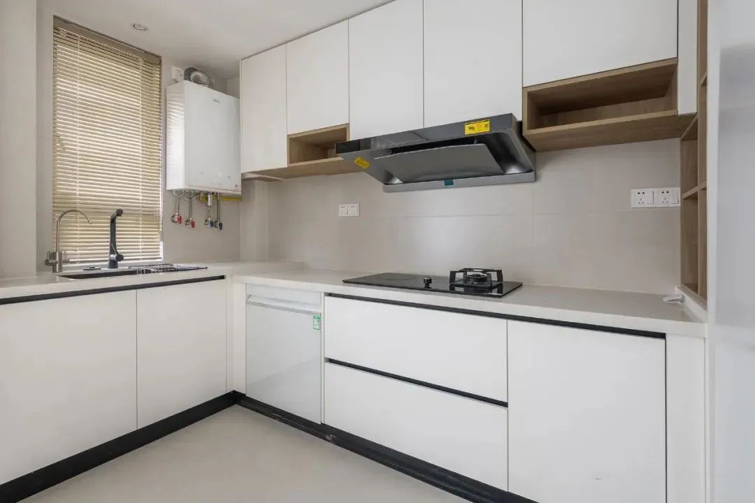 130平奶油极简风，简单温馨