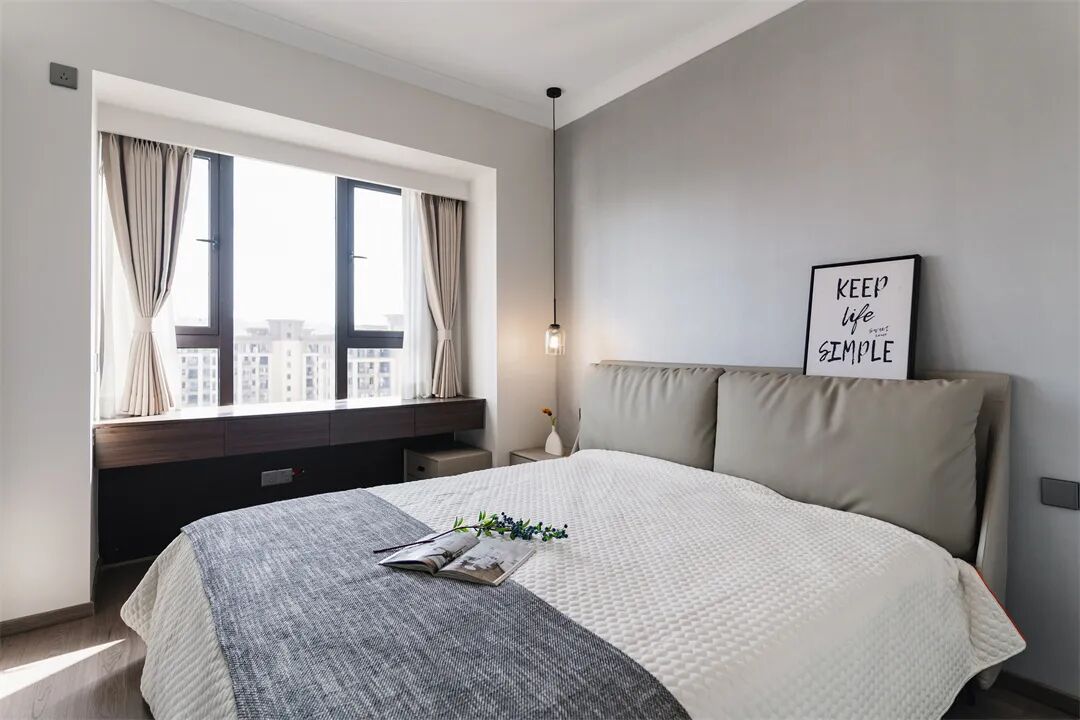 128㎡意式极简：双阳台户型，简单而雅致，平凡且治愈！