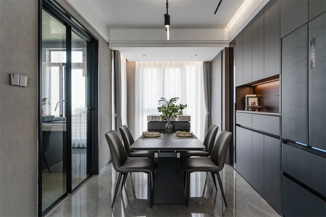 128㎡意式极简：双阳台户型，简单而雅致，平凡且治愈！