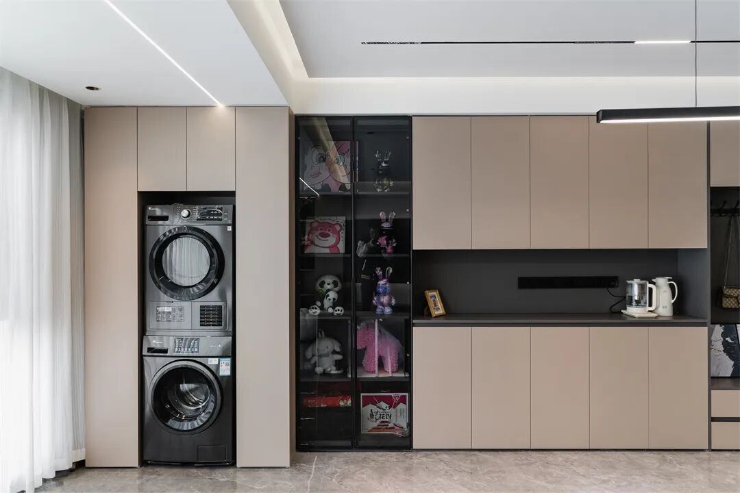 109㎡现代简约：超大横厅+大平层，向内探索空间情绪！