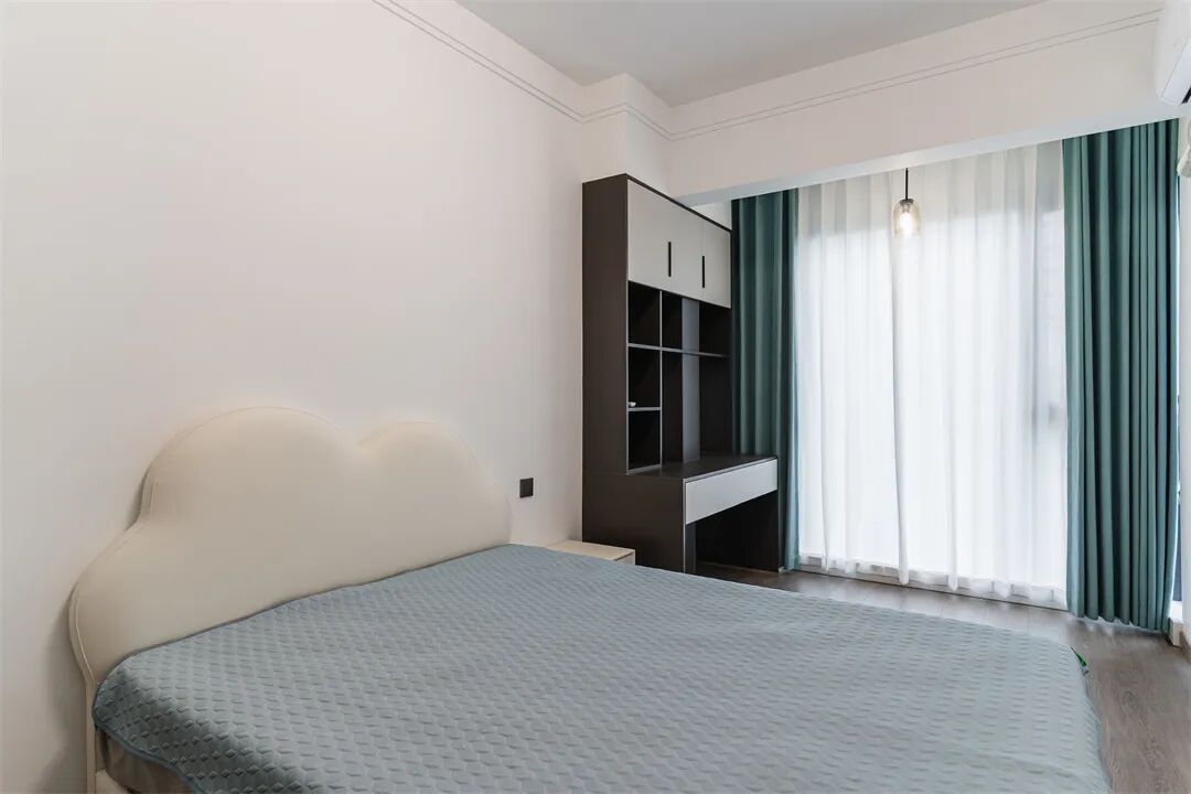 110㎡现代极简：黑白灰极致诠释，追求静谧与和谐的日常！