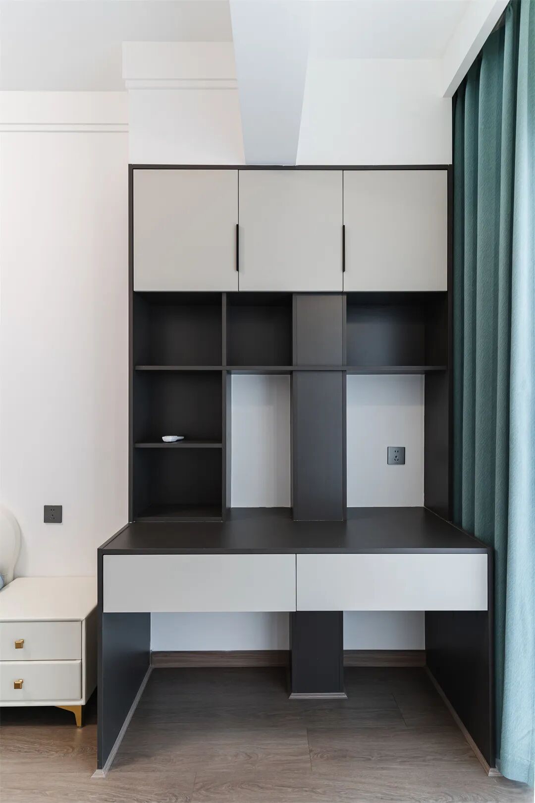 110㎡现代极简：黑白灰极致诠释，追求静谧与和谐的日常！