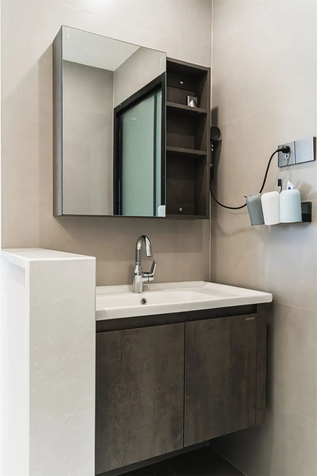 129㎡现代风格：简约用色搭出温情，越简单反而越高级！