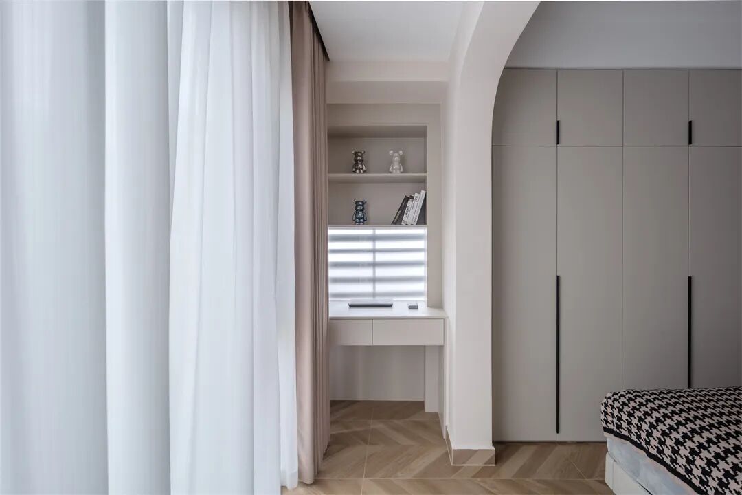 135㎡质感轻奢：色彩温柔淡雅，在平淡美好中与生活相拥！