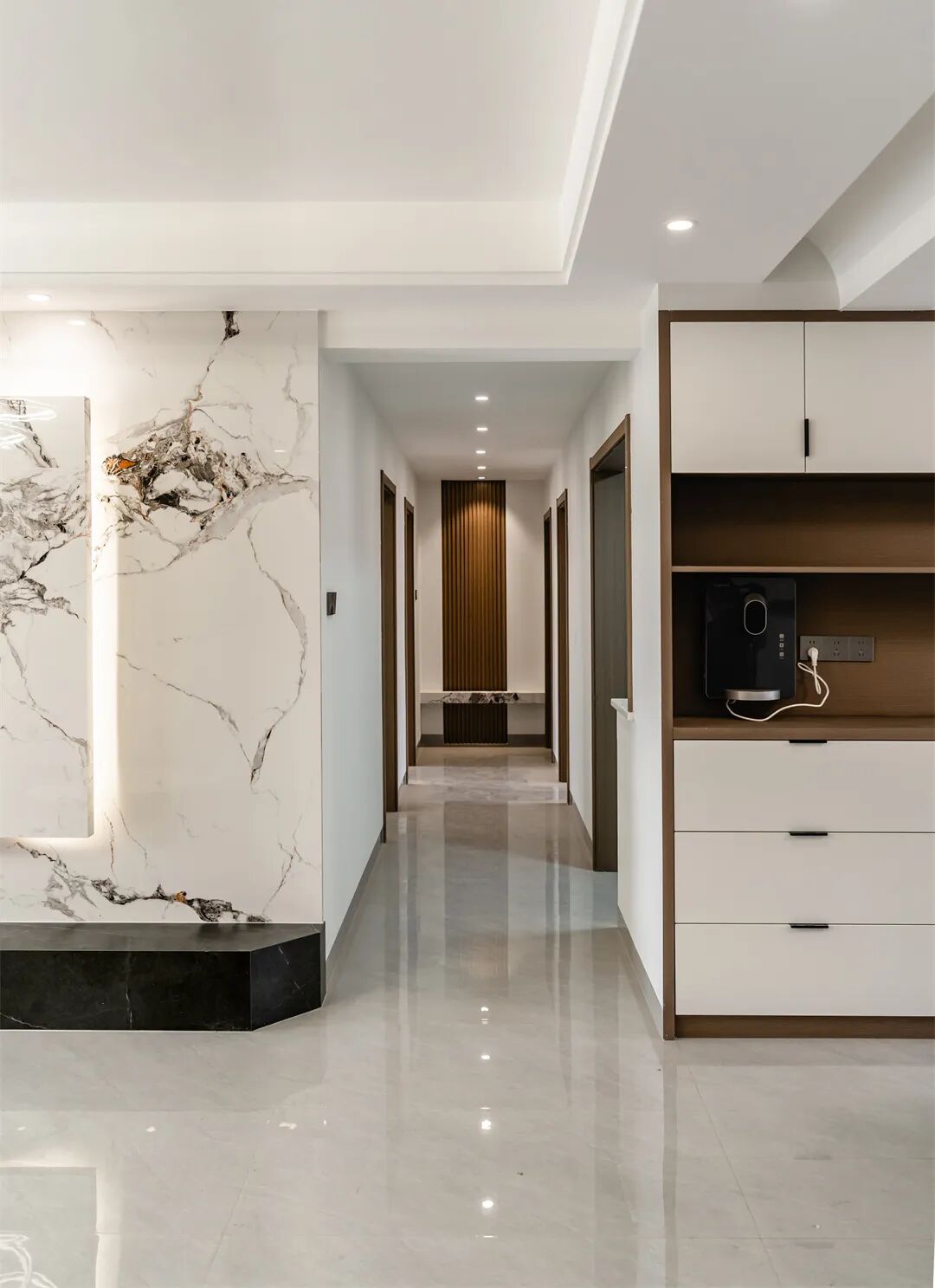  142㎡极简风：块面化设计，打造实用与美观并存的现代美宅！