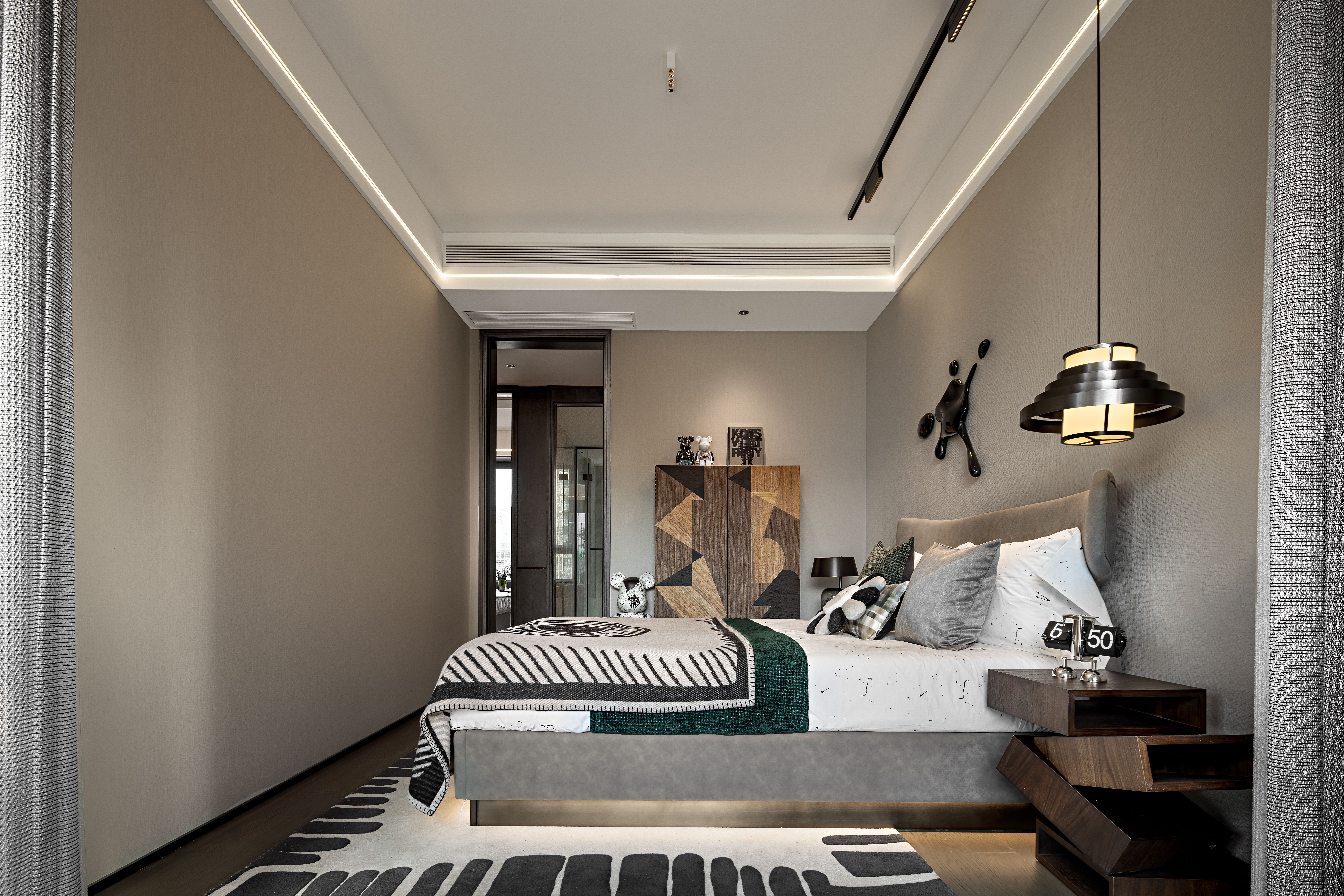 223㎡四房两厅两卫