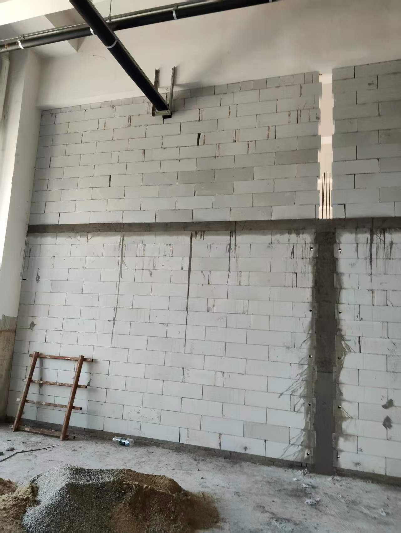 轻质砖隔墙工程