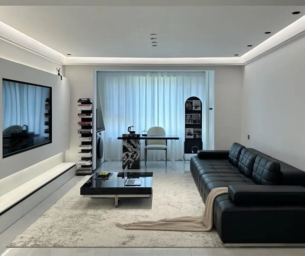 《极简黑白灰：以光影为笔，在纯粹里写满高级感日常》