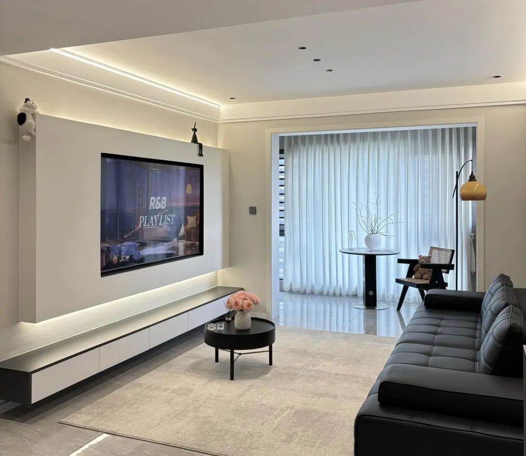 120平《不止 “黑白”，更是质感：打造有温度的极简家居》