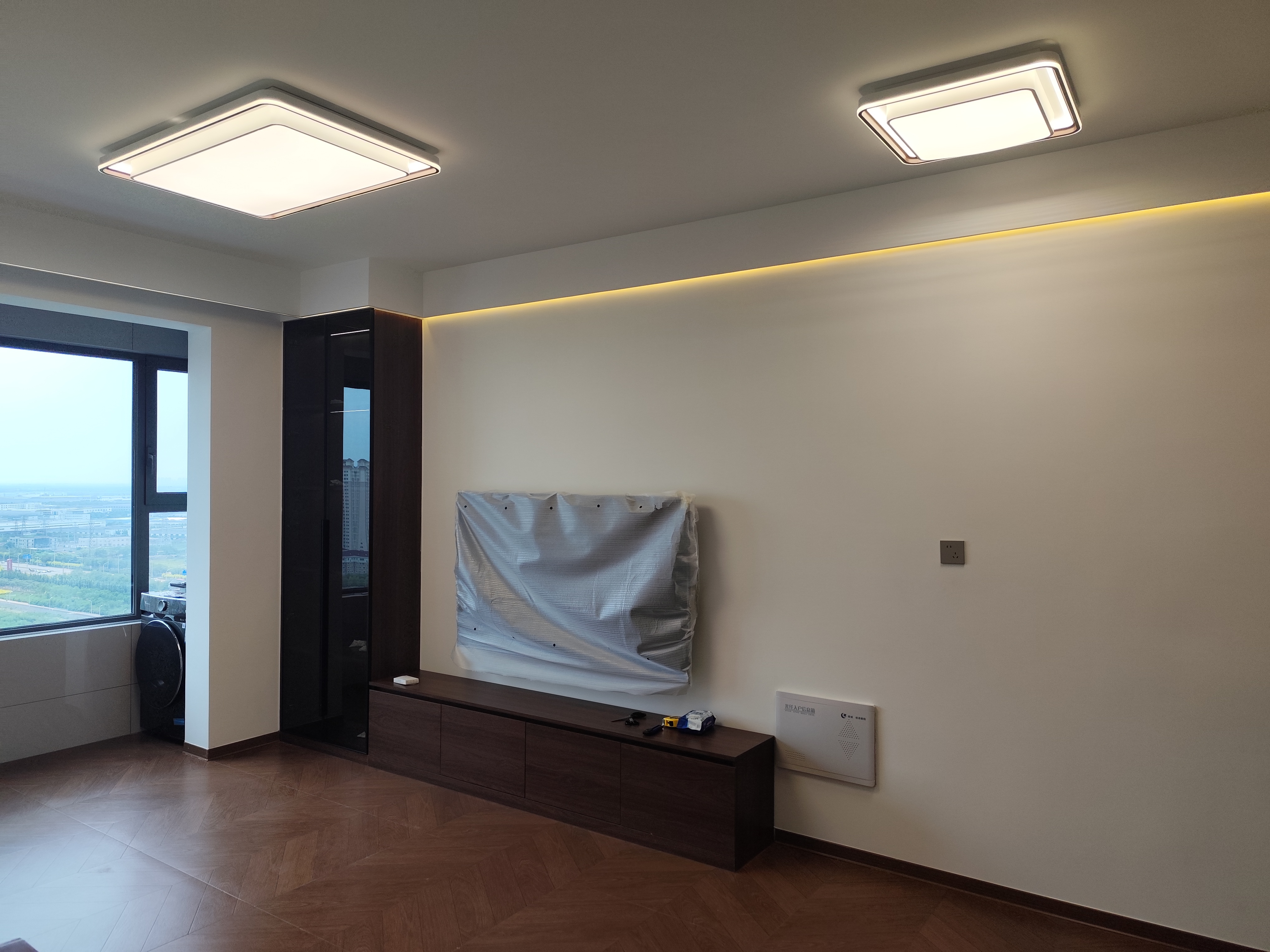 地址:天津津南区桂语朝阳。毛坯房入场，精装修+全屋定制一站式服务，总造价下来9万左右。