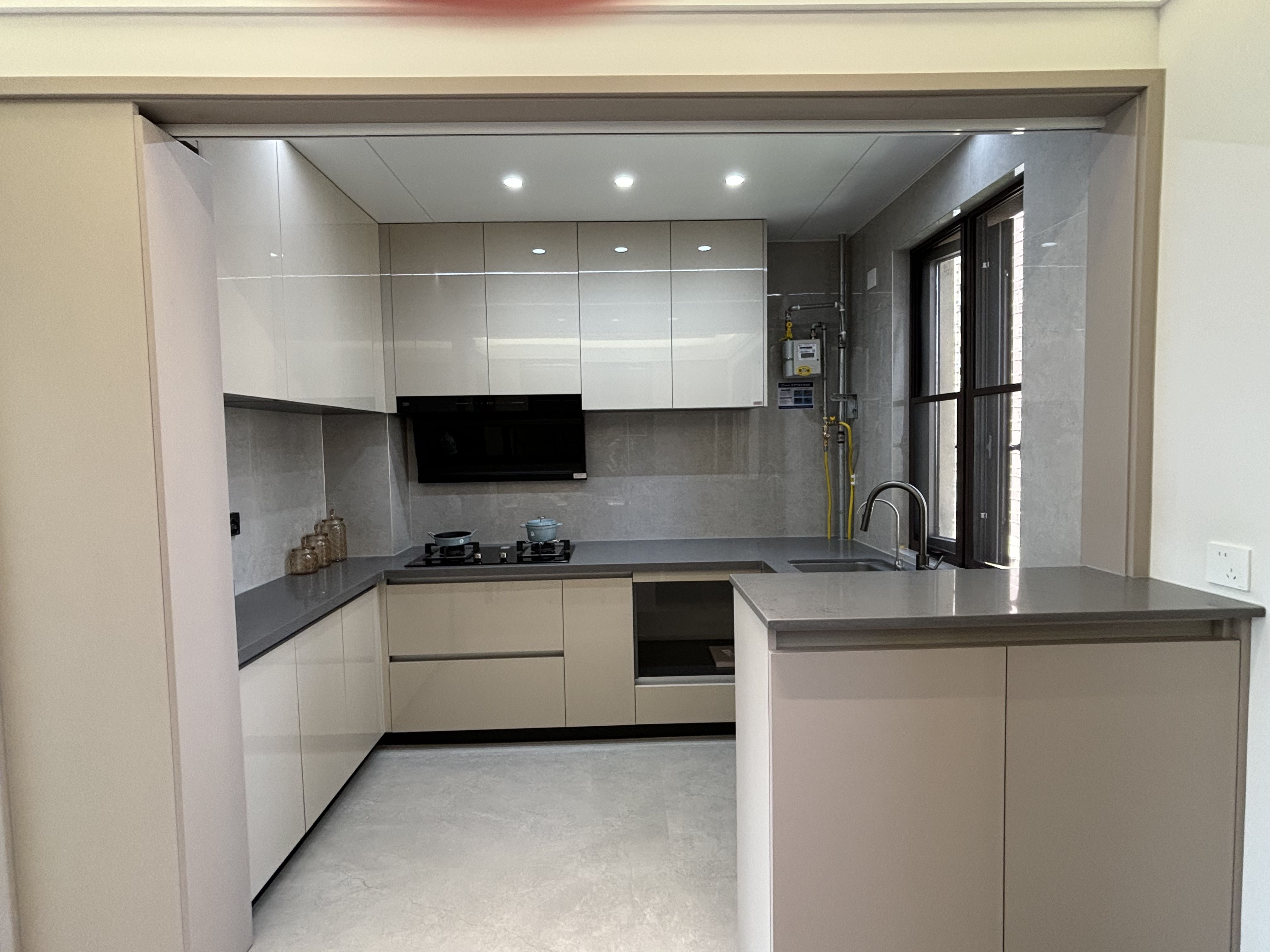 120平贝壳粉和中木灰演绎简约风格，温馨治愈系