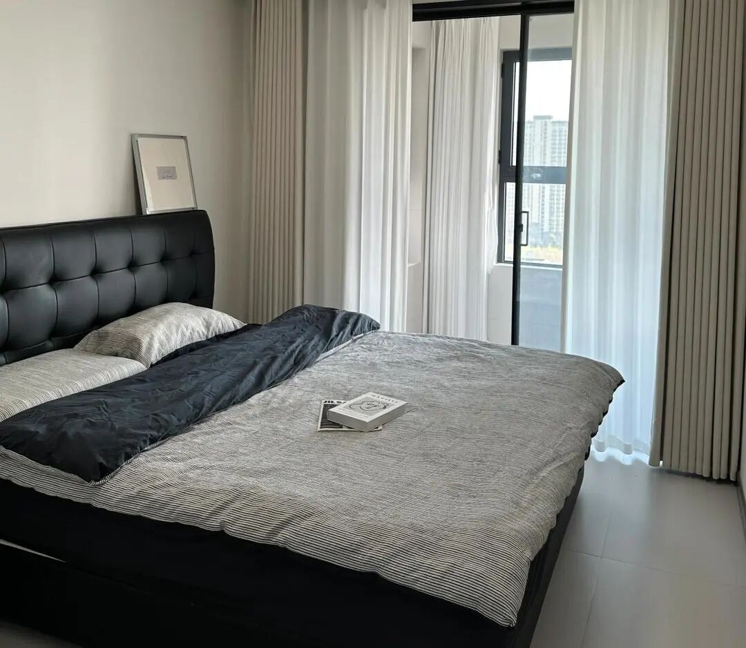 120平《黑白灰装修：用经典配色，打造极简高级家》