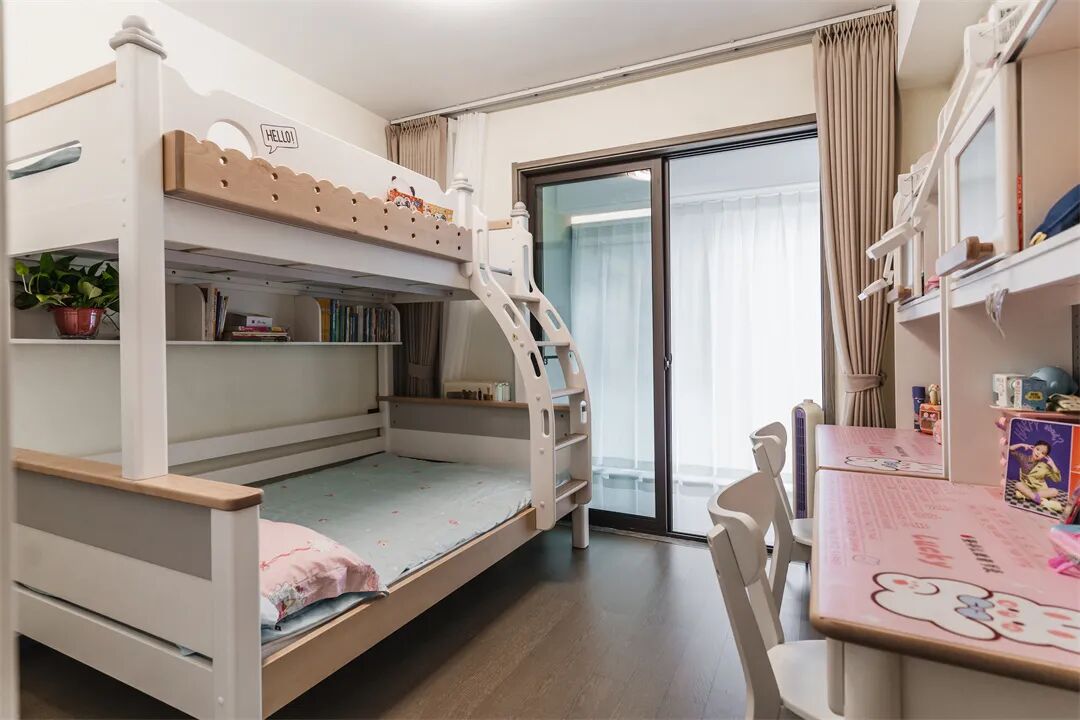 140㎡现代简约：简净的低饱和色系，诠释结构与色彩之美！