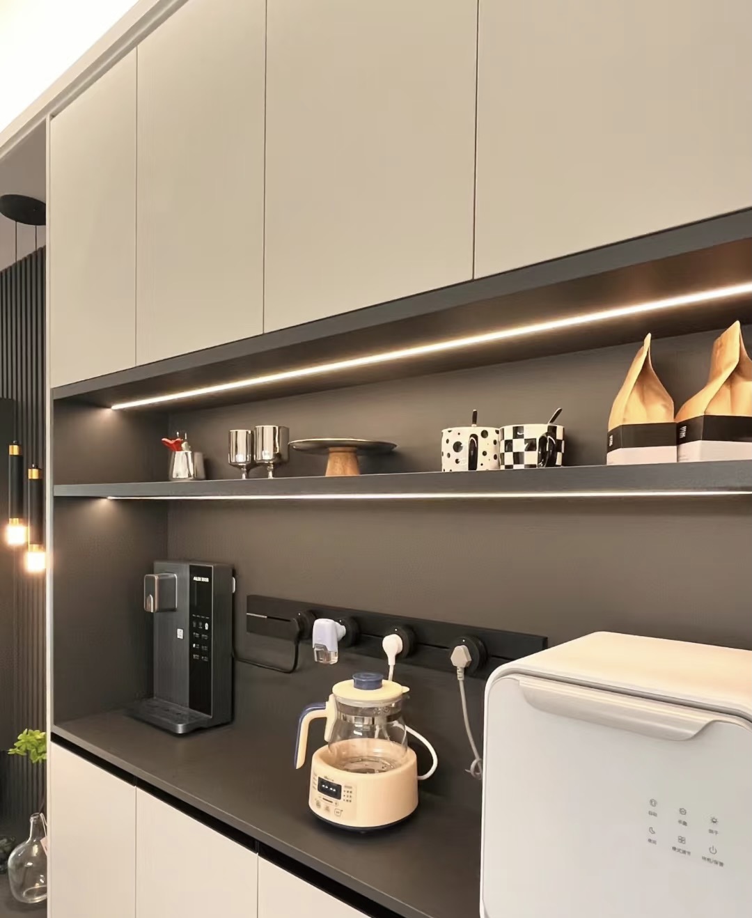 被邻居围观的客餐厅空间