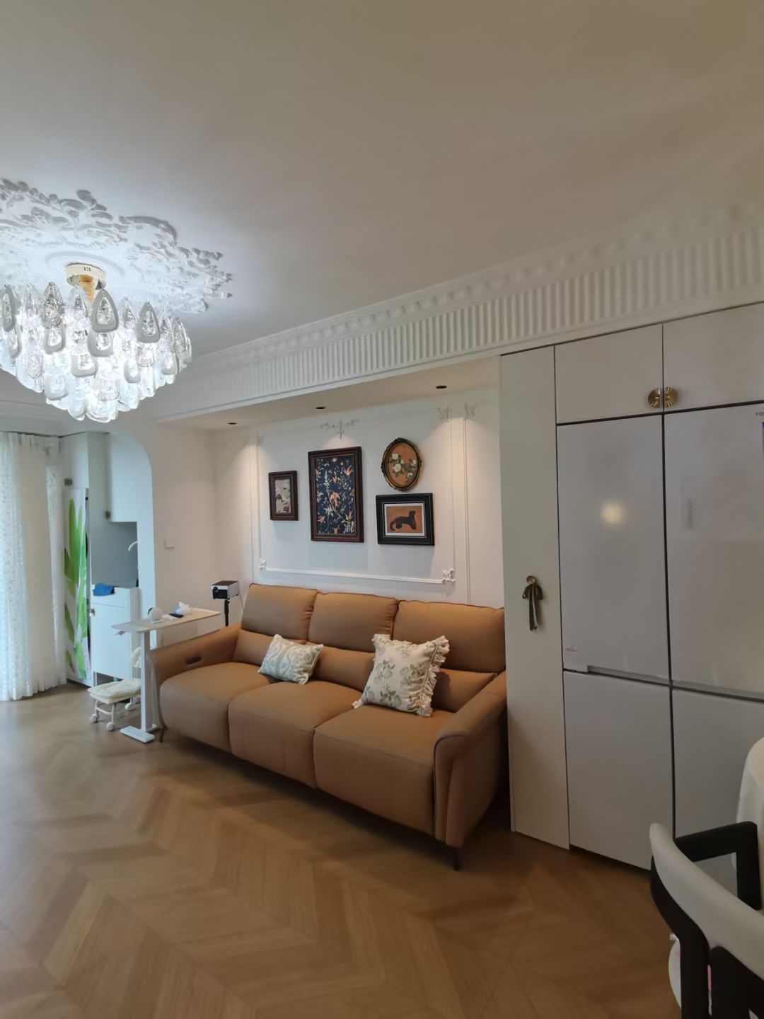 绿城95平法式风格