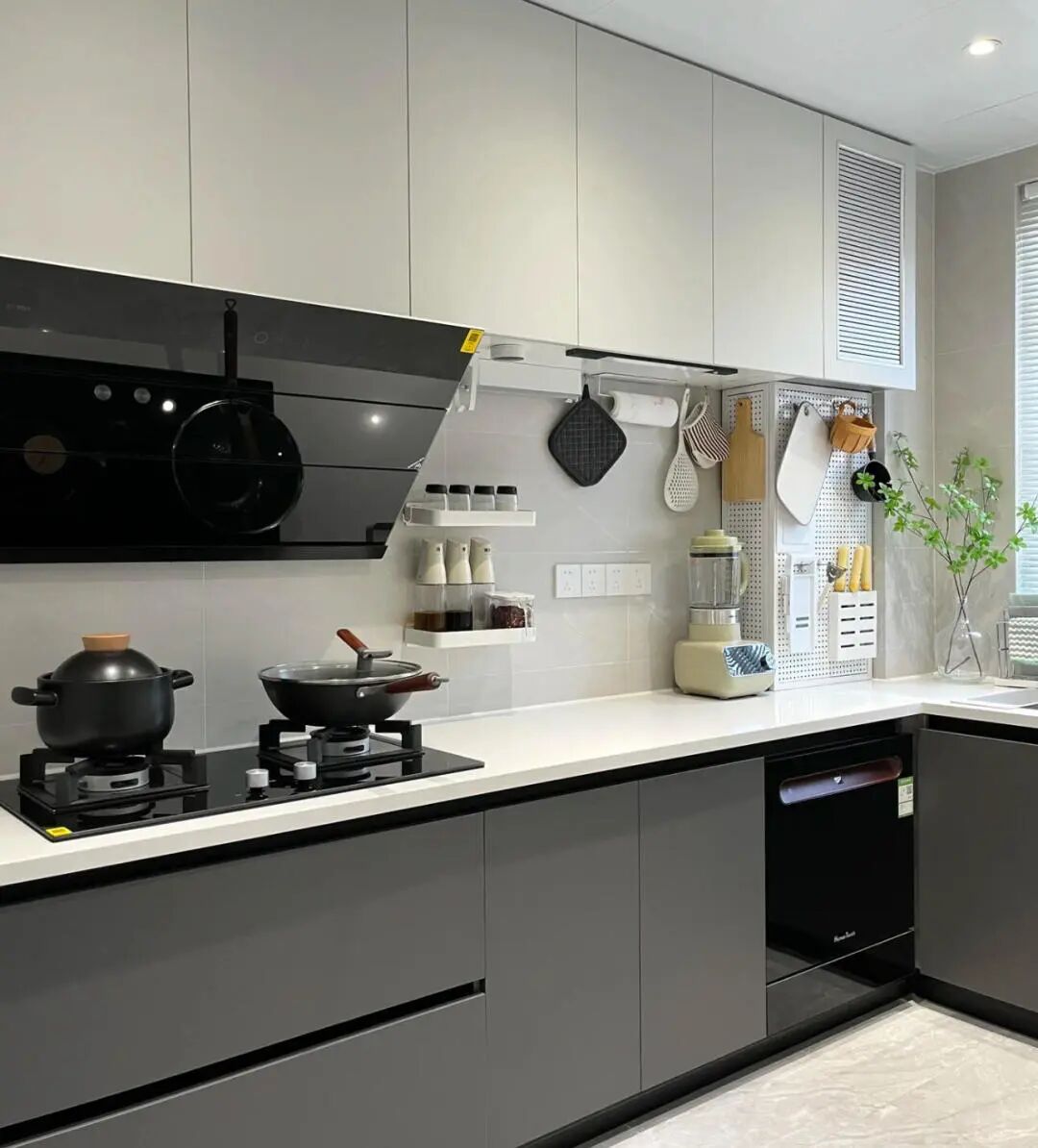 现代风：黑白灰演绎的永恒经典！