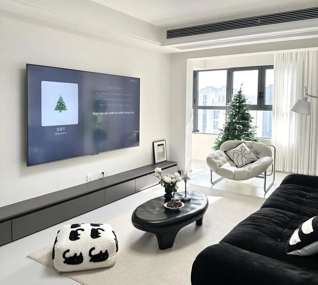 100平极简黑白灰：删繁就简里，藏着高级的生活质感》