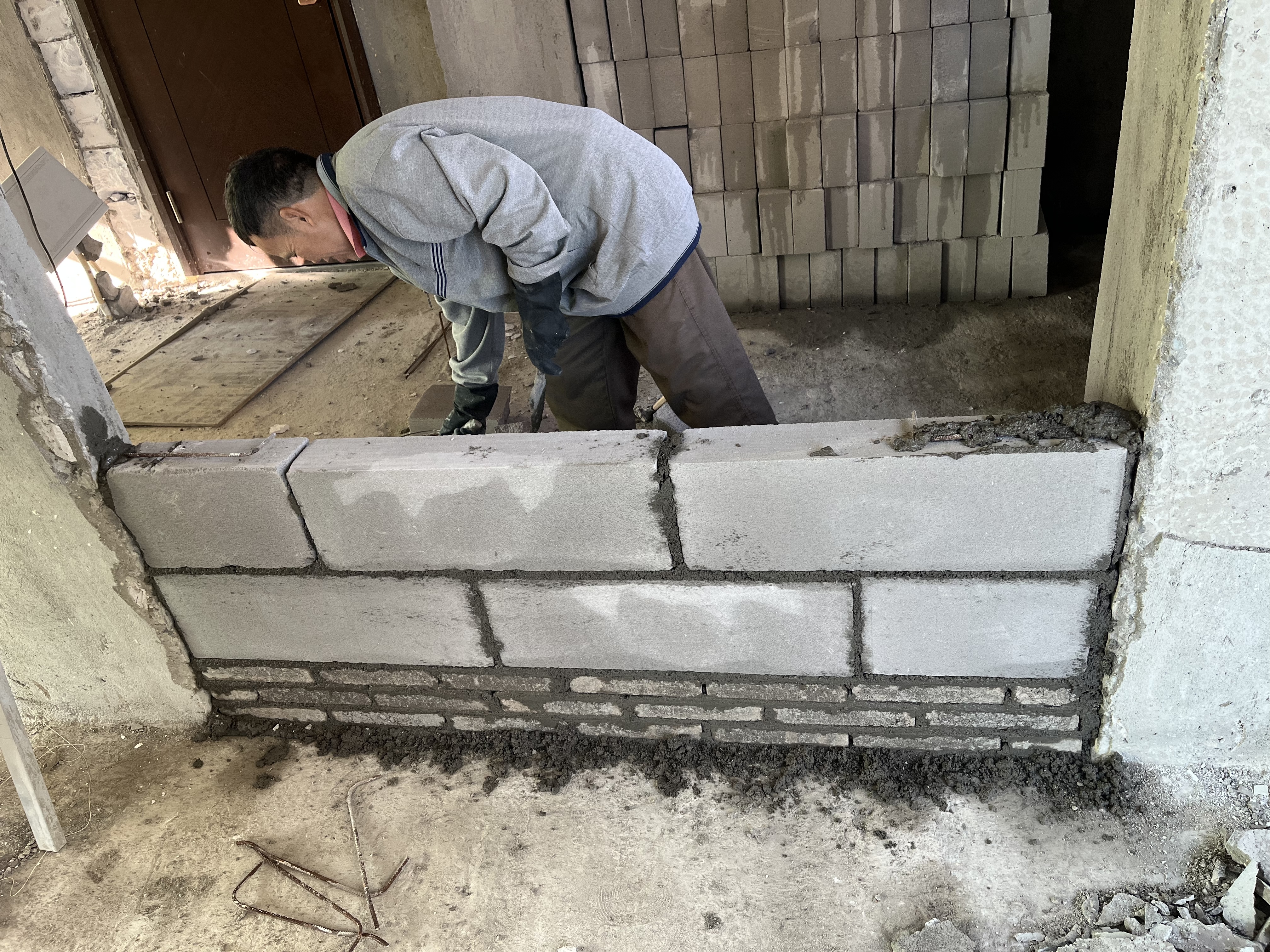 毛坯房砌墙施工