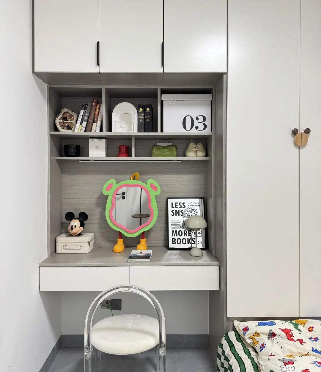 140平现代风格，简净的低饱和色系，诠释结构与色彩之美！