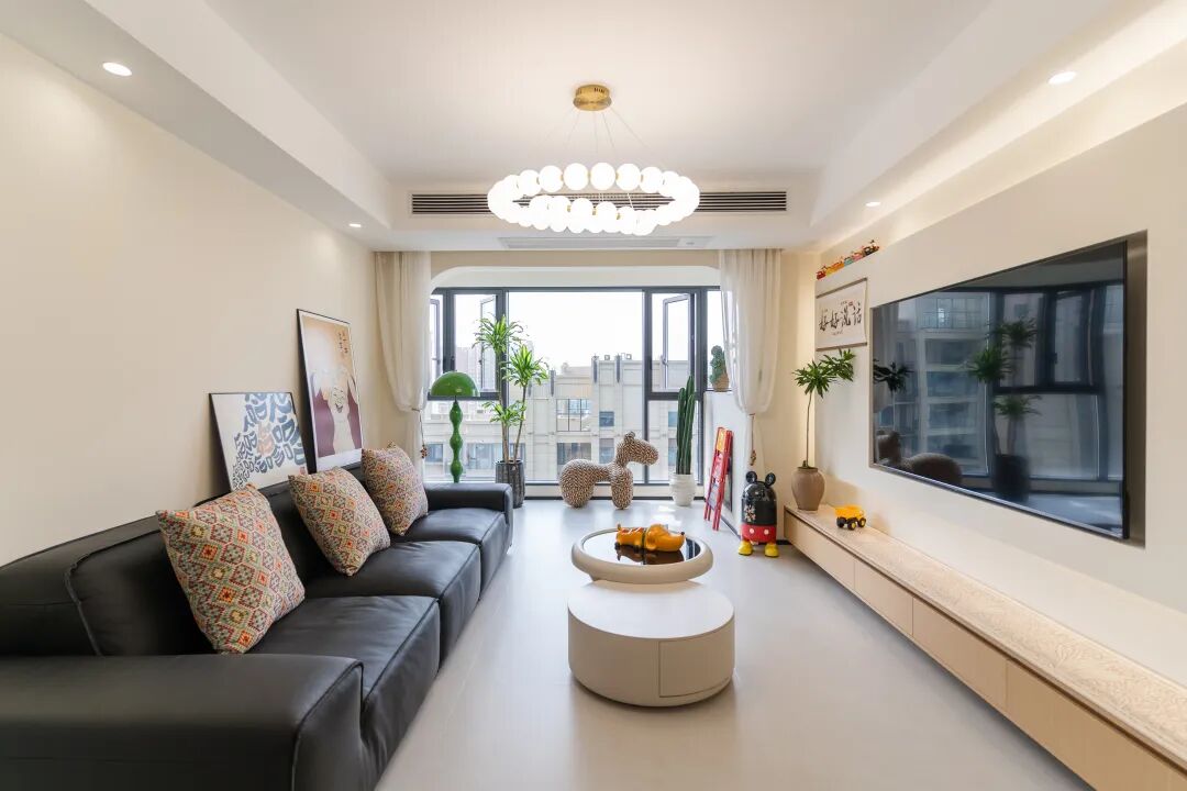 118㎡治愈系奶油风：一场来自厨房与客餐厅的温柔对话！