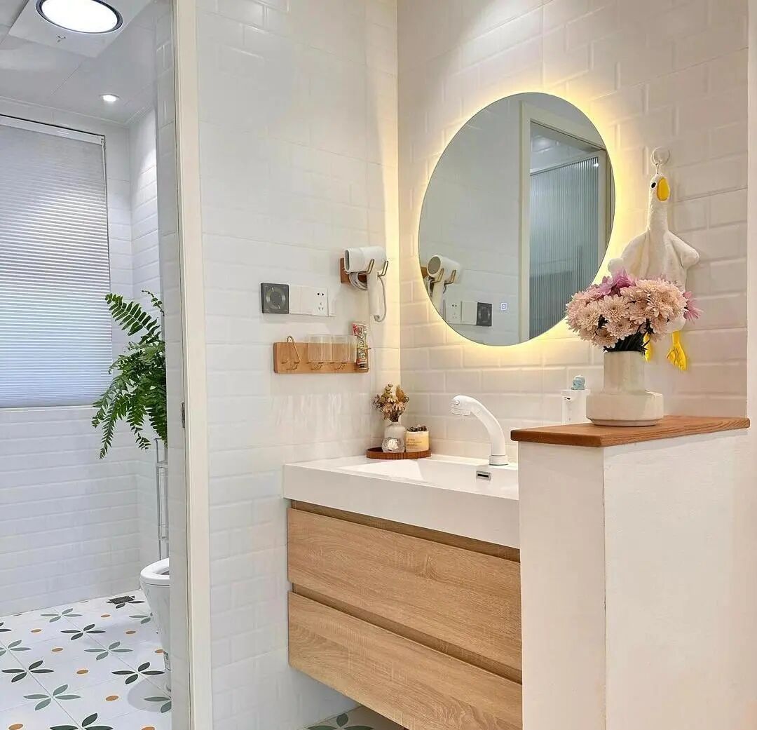 《奶油原木家：用奶白裹住木纹，让生活浸满甜暖松弛》