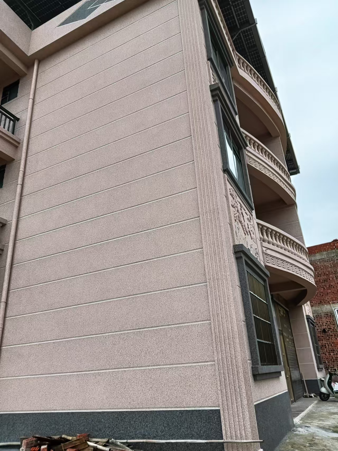 自建房外墙水包砂完工效果案例