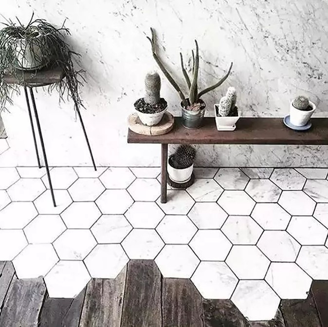 装修用木地板还是地砖比较好呢？