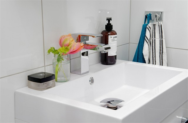 卫生间瓷砖脱落的原因是什么? 卫生间瓷砖脱落的原因是什么?