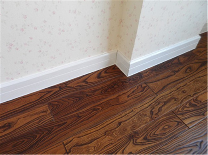 实木踢脚线安装要点    