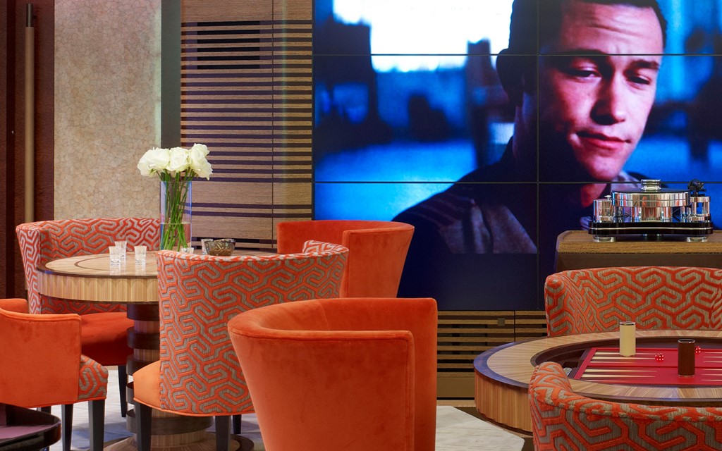 自己家里想要装修私人家庭影院