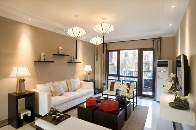 家里装修铺完墙砖能马上做瓷砖美缝吗？