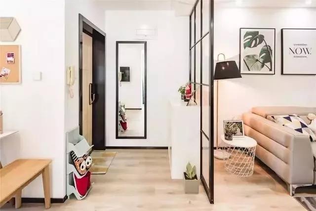 进门直对客厅好尴尬 玄关户型搭配实景演示 进门直对客厅好尴尬 玄关户型搭配实景演示