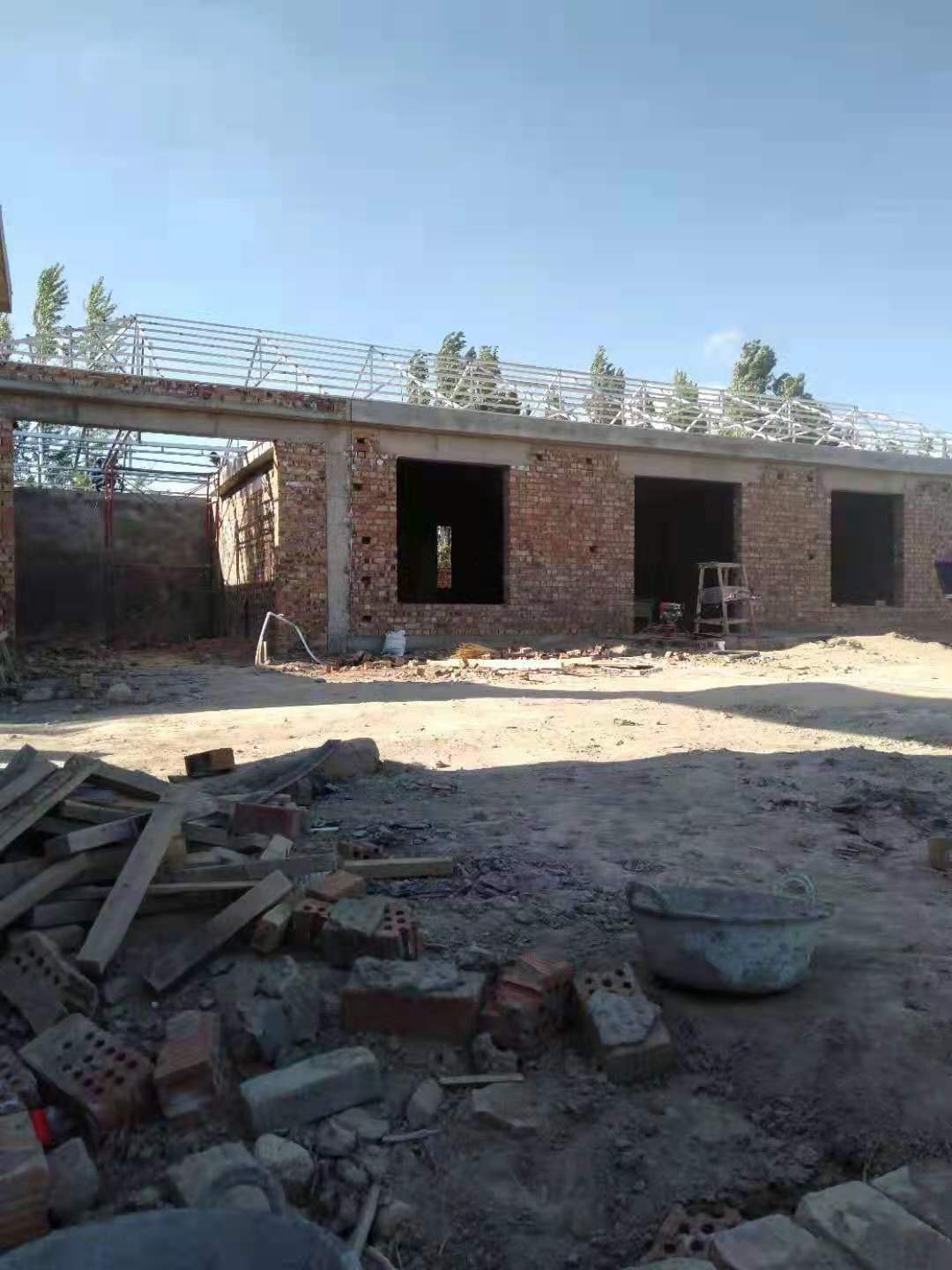 180平一层带院别墅